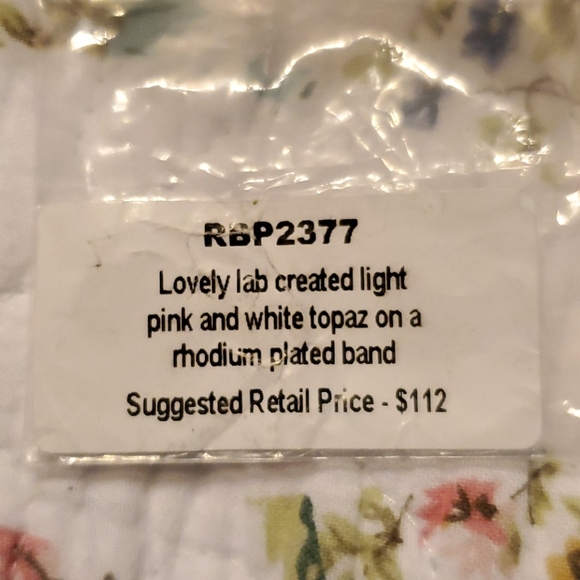 Light pink topaz ring size 7 - Picture 4 of 4